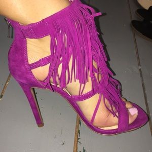 Steve Madden Fringly heels